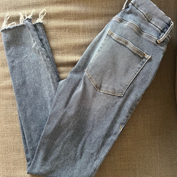 Good American Jeans - Picture 4 of 6